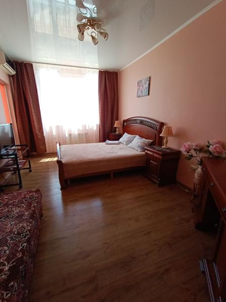 Сдается ПОСУТОЧНО 1 ком. квартира у моря Пр. Античный 52, своя парков